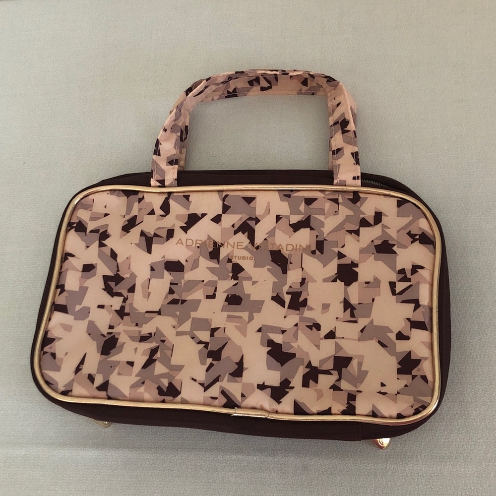 Adrienne Vittadini Cosmetic Bag